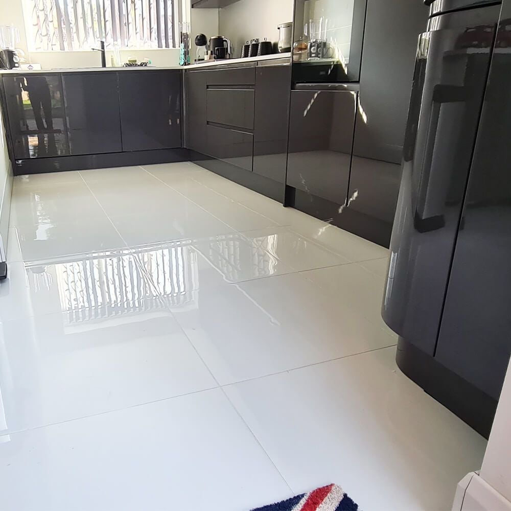 Crystal White Quartz stone Crystallized Stone large format fullbody polished carrara design real installed project photo kitchen island countertop market Australia America super white polished porcelain tile double loading size 600x600mm polished surface installed project effect real photo kicthen floor