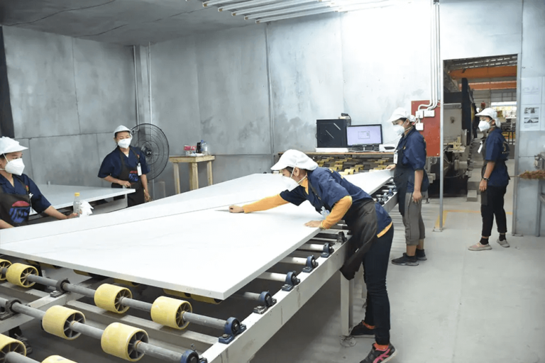 Crystal White Quartz stone Crystallized Stone large format fullbody polished real photo in workshop doing regular quality check quality monitor