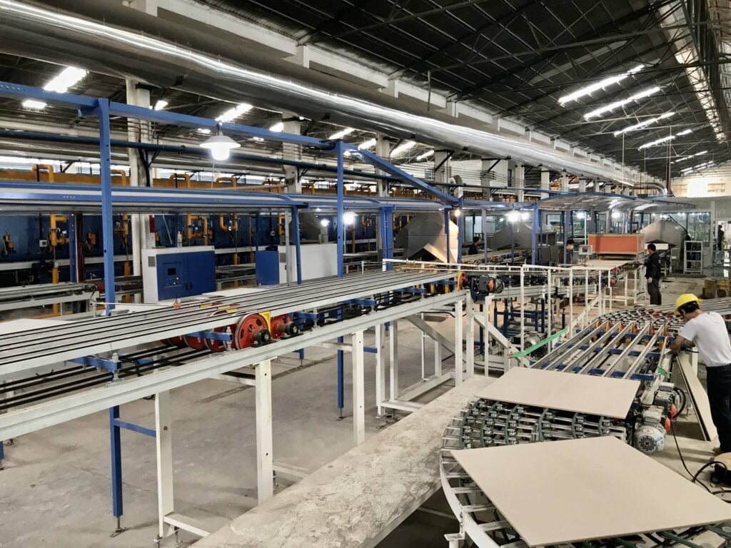 Complete kiln production line panoramic view - Foshan porcelain tile factory